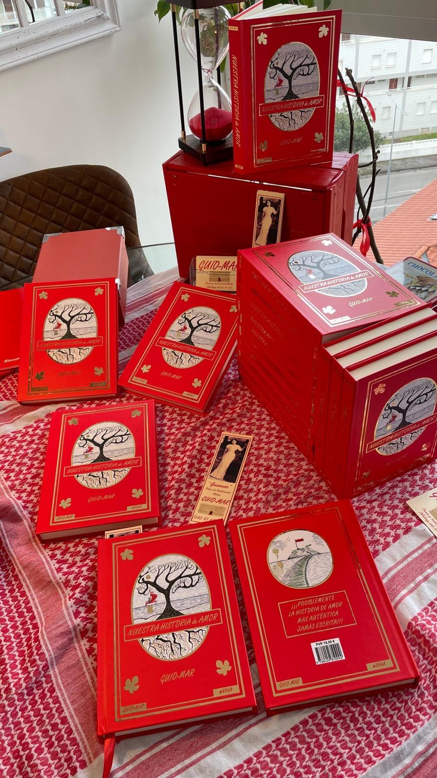 Exposición de ejemplares de Nuestra Historia de Amor